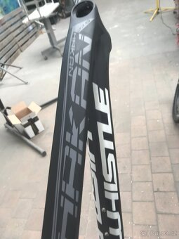 rám carbon Whistle Hakan 27,5" - 8