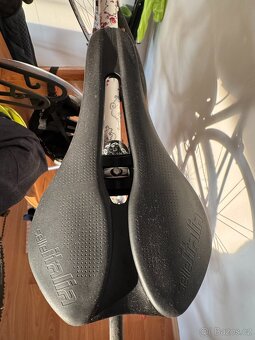 Superior Road Issue - unikátní design - 8