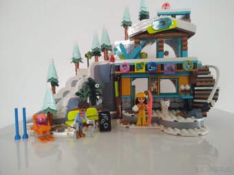 Lego Friends 41756 - Lyžařský resort s kavárnou - 8