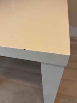 jídelní stůl bílý lakovaný - 8