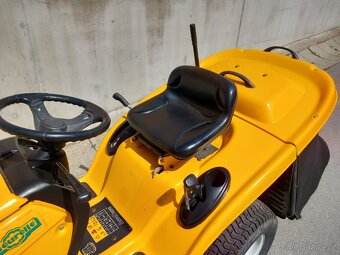 Prodám zahradní traktor MTD 13Hp - 8