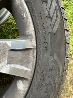 Mitsubishi Outlander 225/55 R18 98V + Nokian Wetproof SUV - 8