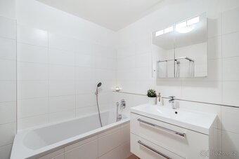 Byt 4+kk, 136m2, Za sokolovnou, Praha - Suchdol, ev.č. 00005 - 8