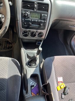 Toyota Avensis 1.8 VVTI - 8