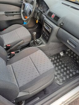 Škoda octavia 1.9TDI 66kw r2001 najeto 290000t.km - 8