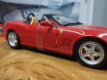 Ferrari 550 Barchetta 1/18 Hot Wheels - 8