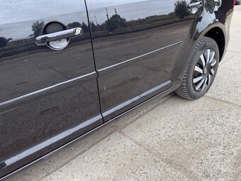 Volkswagen Touran 1.6 TDI 77kw 7 míst - 8