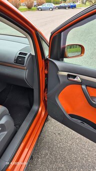 Prodám VW CrossTouran 1,4 TSI 125 kw - 8