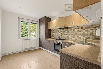 Byt 2+1, 69 m², družstevní – Strašnice, velkorysý prostor s - 8