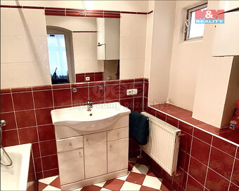 Pronájem bytu 2+kk, 40 m², Karlovy Vary, ul. K. Čapka - 8