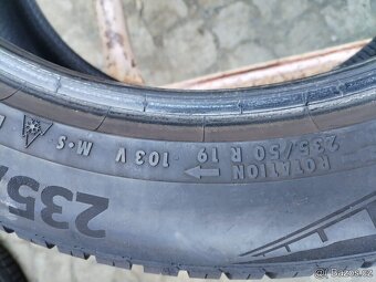 235/50/19 celoroční pneu VREDESTEIN a CONTINENTAL 235/50 R19 - 8