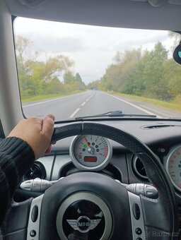 MINI COOPER S 1,6 kompresor 120kw super výbava - 8
