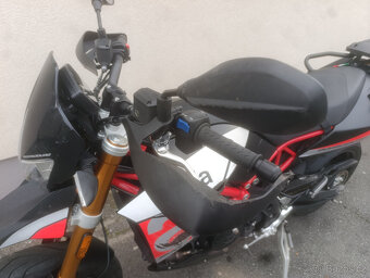 APRILIA DORSODURO 900 ABS - 8
