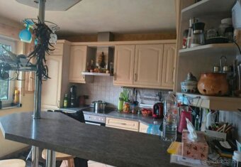 Béžová venkovská linka se spotřebiči,5453 - 8