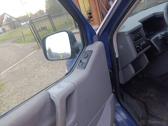 Volkswagen Transporter 2.5 TDi 75kw 5-9míst - 8