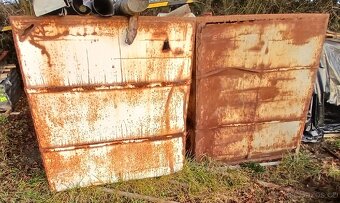 Prodám pravítko,vozíky,motor 5.5kw - 8