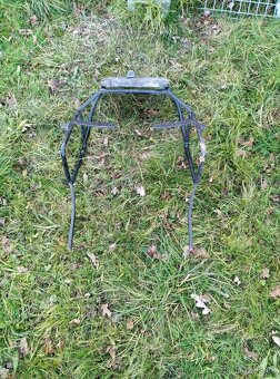 GAZ 69 ARO, rám na motorky, uhlová skříň - 8