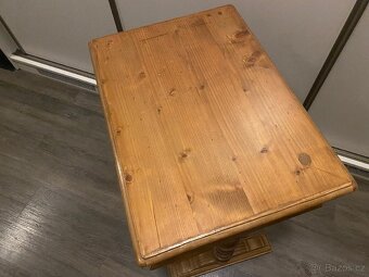 Starožitný stolek - 8