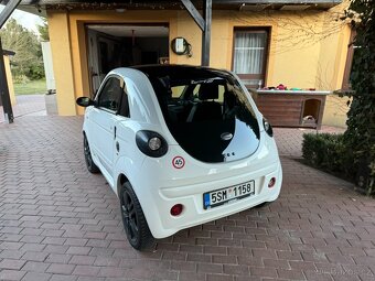 Microcar DUE - 8