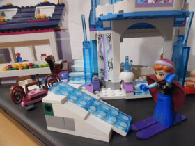 Lego - Frozen a domeček - 8
