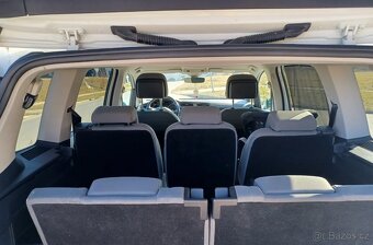 Volkswagen Touran - 8