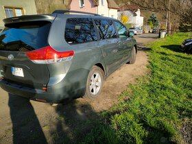 Toyota sienna 3,5. R.v 2010 - 8