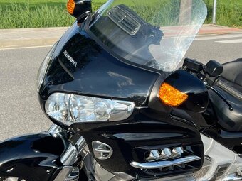 Honda GL 1800 Gold Wing ABS - 8