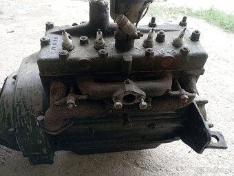 Moskvič 400 401 - 8