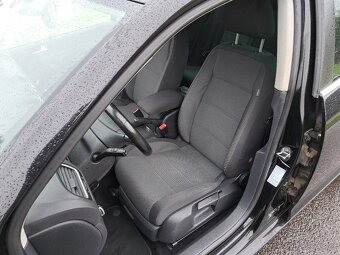 Volkswagen Golf VI, 1.6 tdi, 77 kW, Comfortline - 8