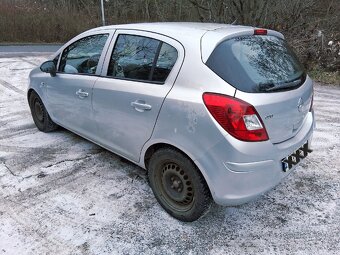 Opel Corsa - 8