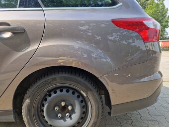 Prodám Ford Focus Combi 1.6Ti-VCT (2012) – na opravu nebo ND - 8