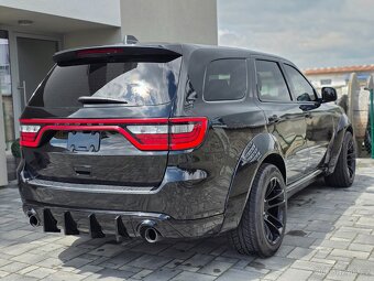 Dodge Durango 5.7L V8 HEMI 4WD A/T 2023 WB 7 míst - 8