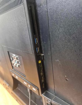 4K Ultra HD Smart Panasonic TV - 8
