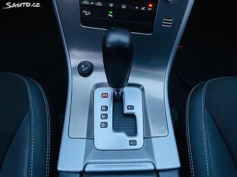 VOLVO XC60 2.4D 4x4 AUTOMAT VÝMĚNA MOŽNÁ - 8