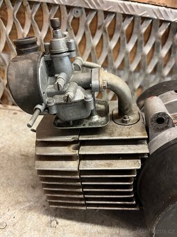 Motor babetta 225 + štítek + díly - 8