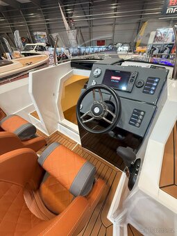 Nový motorový člun Coaster 640 SD+MOTOR - 8