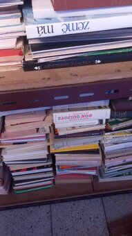 Prodám hodně knih více než 1000 kusů - 8