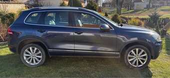 VW Touareg 3.0 V6 176kW 2011 rodinný - 8