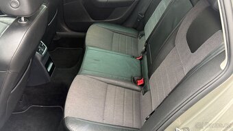 Škoda Octavia 2.0TDi Style, DSG, Xenony - 8