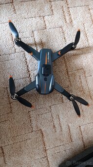 Dron na ovládání - 8