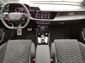 Audi RS3 FACELIFT MATRIX SONOS HUD KAMERA ZÁRUKA MY 2025 - 8