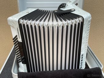 Akordeon HOHNER CONCERTO III T - 8