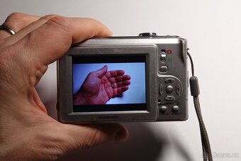 Panasonic Lumix DMC-LS85 - 8