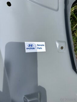 Pravý přední blatník Hyundai Terracan - 8