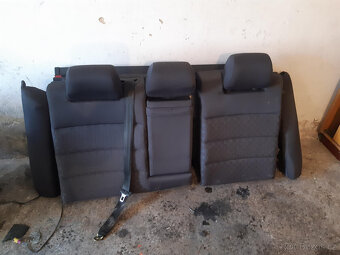 AUDI A6 C5 - sedačky + roleta - 8