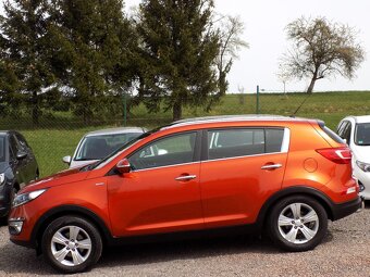 Kia Sportage 2.0 CVVT 4x4 120kW PANORAMA, KAMERA, ZÁVĚS - 8