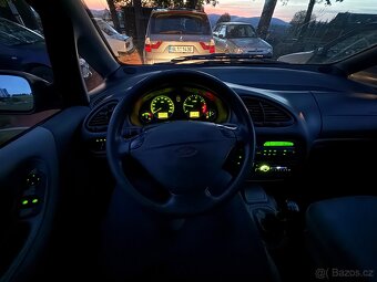 Ford Galaxy 1.9TDi 81kW - 8