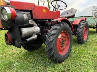 Malotraktor T4K 4x4 + sklápěcí přívěs - 8