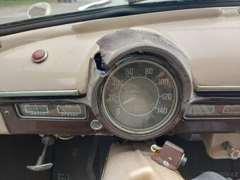 Moskvič 407, rok 1962, 1360ccm, 33 KW, 52000km - 8