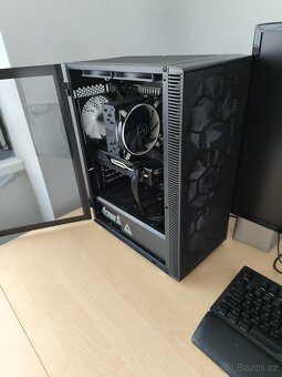 Herní 12-jádro Ryzen Threadripper/32GB DDR4 RAM/RX 5700 XT - 8